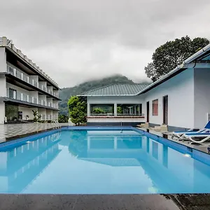Misty Garden Munnar